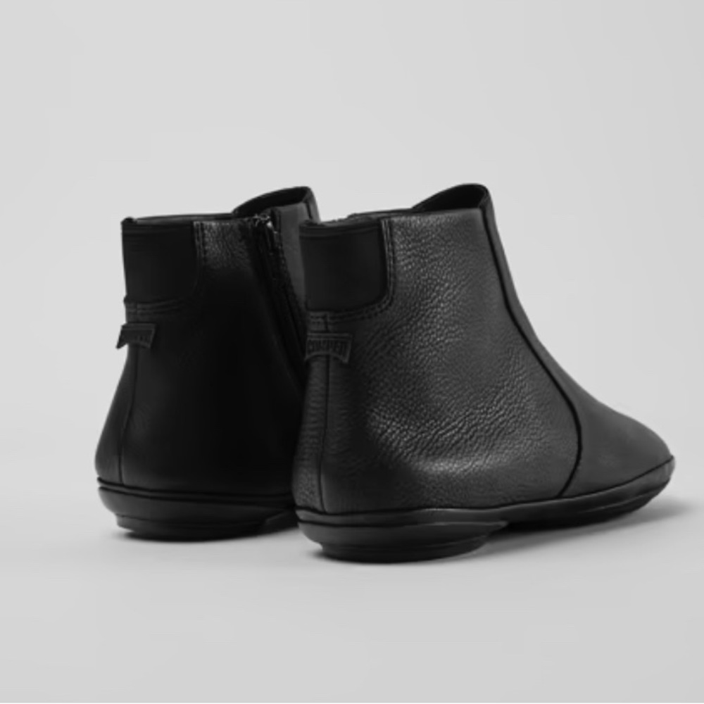 Camper -  Black ankle boots for women